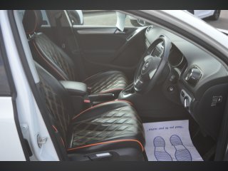 /photos/8556/083643bc-d8b0-a1b8-cad6-0fcae761263b_i320x240.jpg