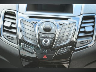 /photos/8556/62f3b00b-d315-19fd-febb-270b6f45c49e_i320x240.jpg