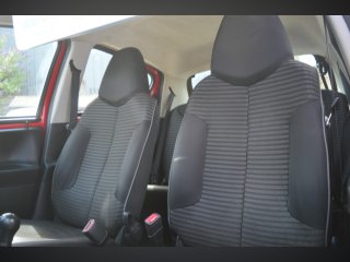 /photos/8556/66d76dd5-031b-b3c0-b0a0-c087f620909c_i320x240.jpg