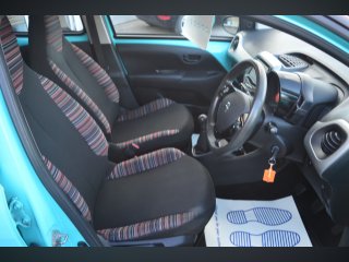 /photos/8556/ad6e7524-e19a-e0d1-af6f-7421d9a8b22a_i320x240.jpg